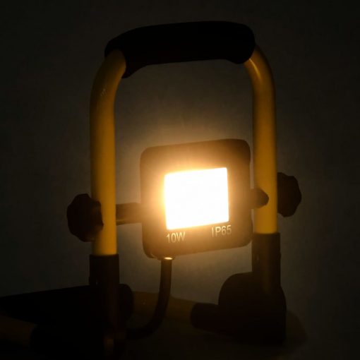 LED reflektor z ročajem 10 W